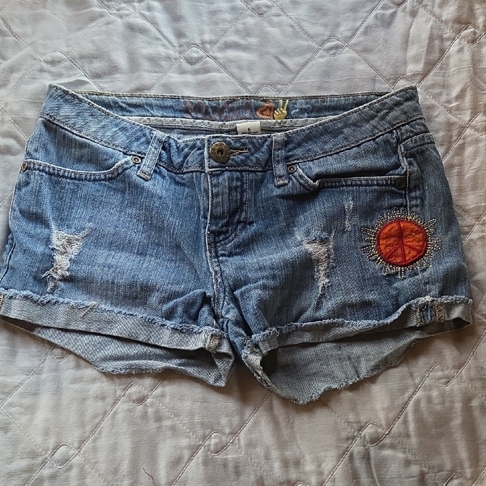 Mudd Distressed Blue Jean Shorts with Peace Patch SIZE 5